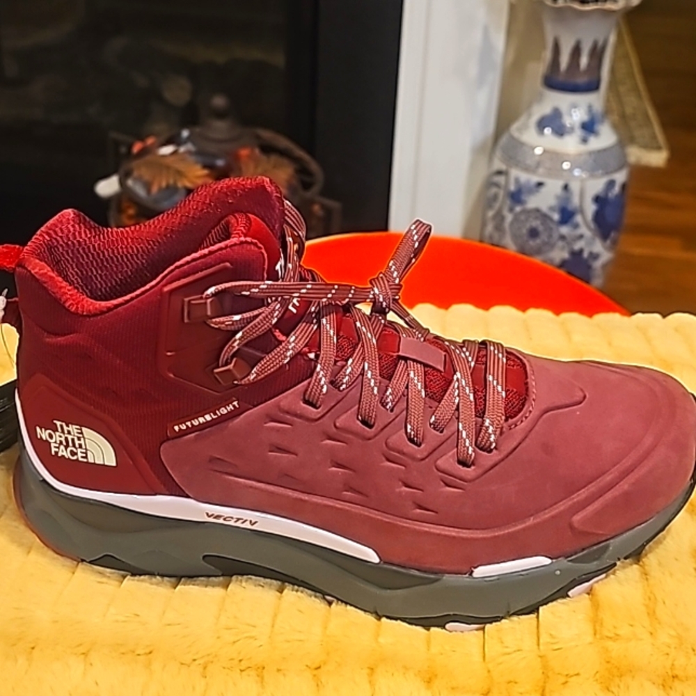 SOLD SOLD SOLD THE NORTH FACE VECTIV TARAVA TRAIL RUNNING🏃‍♂️SNEAKERS.